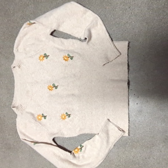 SHEIN Sweaters - Shein women's daisy boho sweater tan & gold embroidered EUC sz Med